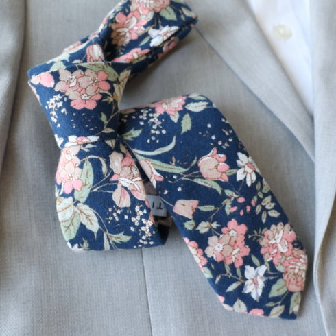 Kyrie Navy Blue Floral Tie